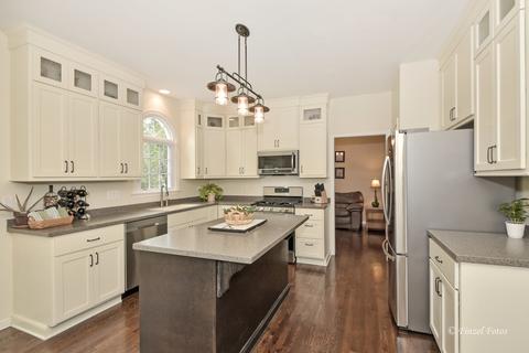 12 Bunker Hill Ct, Algonquin, IL 60102 photo 2