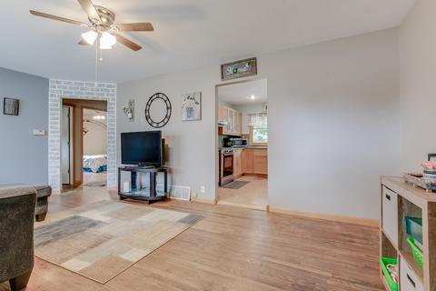 4803 William St, Mchenry, IL 60051 photo 2