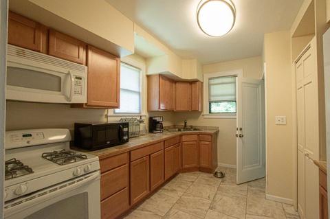 358 Mcclure Ave, Elgin, IL 60123 photo 8