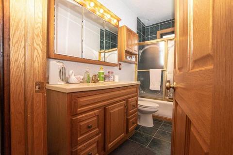 358 Mcclure Ave, Elgin, IL 60123 photo 10