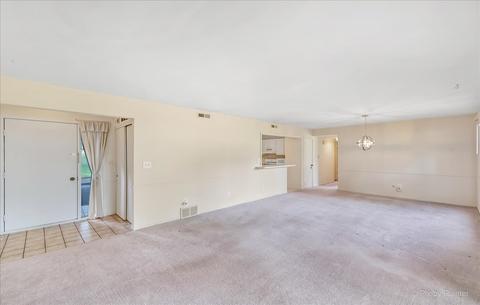 414 Waters Edge Dr #D, Mchenry, IL 60050 photo 10