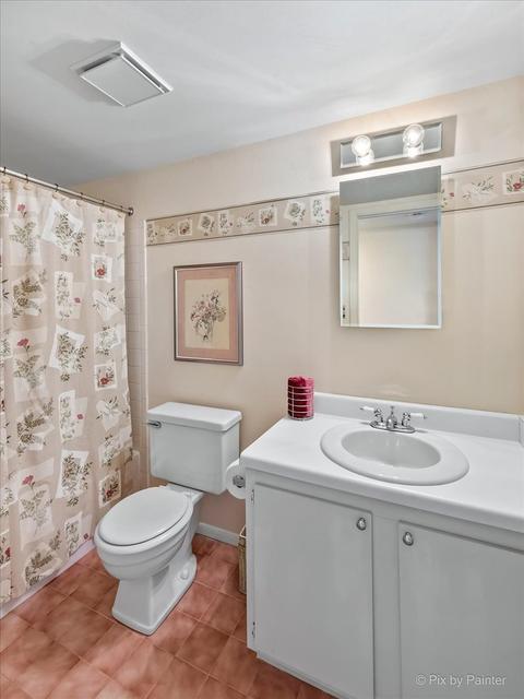 414 Waters Edge Dr #D, Mchenry, IL 60050 photo 15