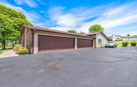 414 Waters Edge Dr #D, Mchenry, IL 60050 photo 2