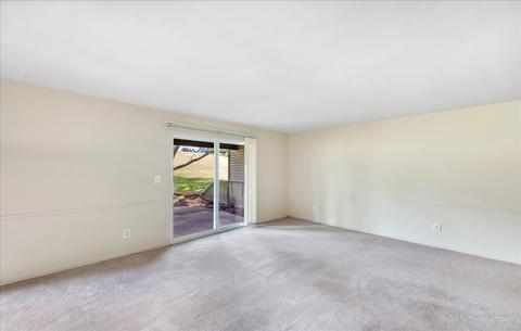 414 Waters Edge Dr #D, Mchenry, IL 60050 photo 8