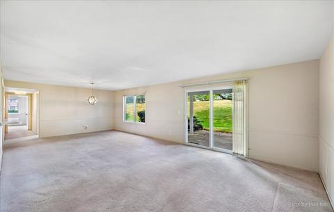 414 Waters Edge Dr #D, Mchenry, IL 60050 photo 3