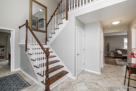 531 N 4th Ave, Addison, IL 60101 photo 2