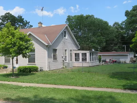 606 8th St, Mazon, IL 60444 photo 3