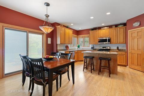 1911 Tunbridge Ct, Algonquin, IL 60102 photo 6