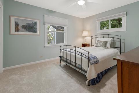 335 Brookside Cir, Wheaton, IL 60187 photo 19