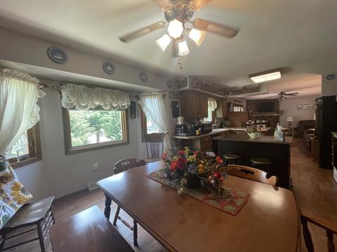 2104 Cimarron Dr, Freeport, IL 61032 photo 7