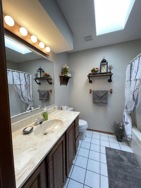 2104 Cimarron Dr, Freeport, IL 61032 photo 12