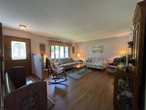 2104 Cimarron Dr, Freeport, IL 61032 photo 9
