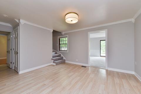 305 Wakeman Ave, Wheaton, IL 60187 photo 6