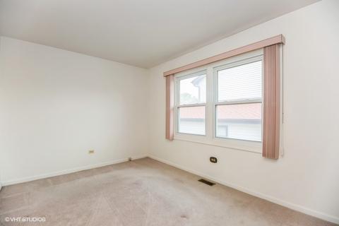 714 Longtree Dr, Wheeling, IL 60090 photo 7