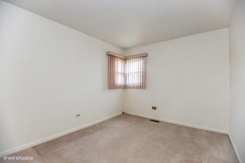 714 Longtree Dr, Wheeling, IL 60090 photo 8