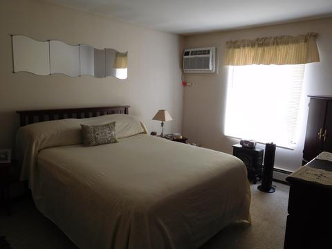 213 Gregory St #9, Aurora, IL 60504 photo 10