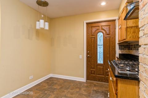 518 Front St, Aurora, IL 60505 photo 9