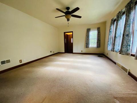 329 E Seminole St, Dwight, IL 60420 photo 3