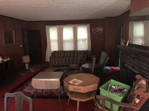 1187 Logan Ave, Elgin, IL 60120 photo 2