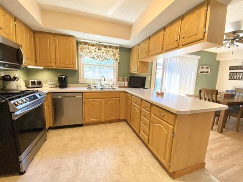 628 Briarcliff Dr, Rantoul, IL 61866 photo 8