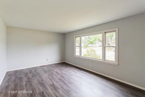 1507 N Ramble Rd, Mchenry, IL 60050 photo 5
