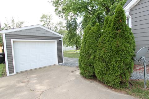 1013 E Olive St E, Bloomington, IL 61701 photo 19