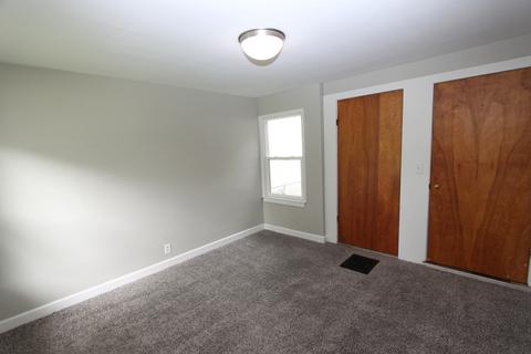 1013 E Olive St E, Bloomington, IL 61701 photo 14