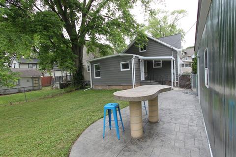 1013 E Olive St E, Bloomington, IL 61701 photo 23