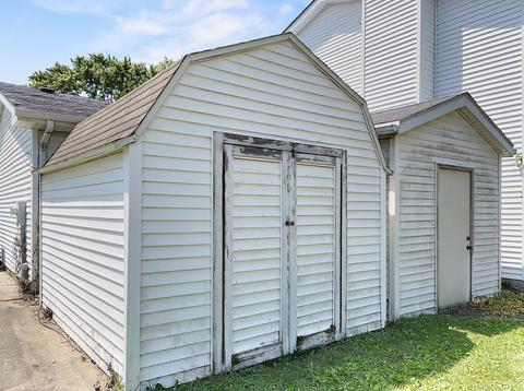 708 E Ash St, Watseka, IL 60970 photo 15