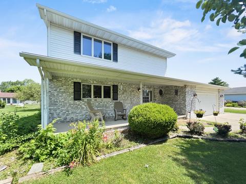 708 E Ash St, Watseka, IL 60970 photo 1