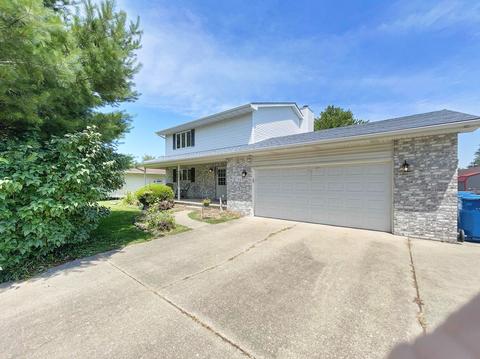 708 E Ash St, Watseka, IL 60970 photo 2