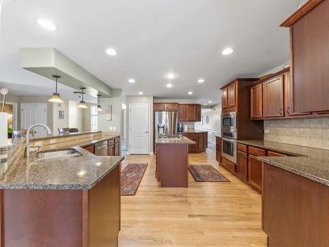 24853 Winterberry Ln, Plainfield, IL 60585 photo 8