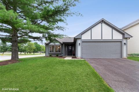 605 Packard Dr, Elgin, IL 60120 photo 1