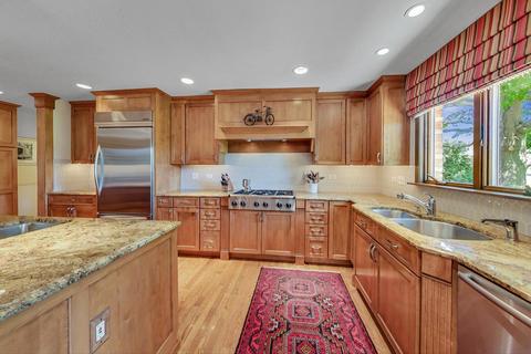 560 Conway Ct, Burr Ridge, IL 60527 photo 13