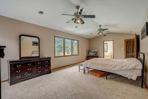 525 S 5th Ave, Des Plaines, IL 60016 photo 16