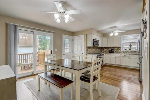 525 S 5th Ave, Des Plaines, IL 60016 photo 8