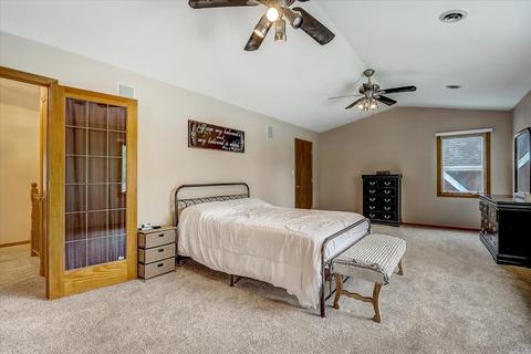 525 S 5th Ave, Des Plaines, IL 60016 photo 14