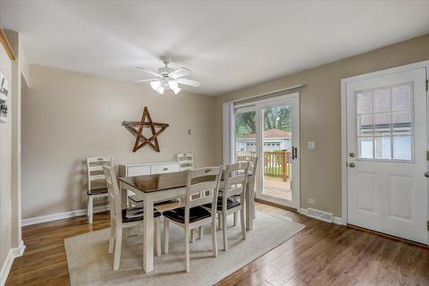 525 S 5th Ave, Des Plaines, IL 60016 photo 10