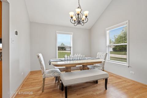 4524 Skylark Ln, Plainfield, IL 60586 photo 4
