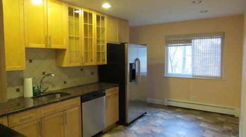 8149 Ogden Ave #2S, Lyons, IL 60534 photo 3