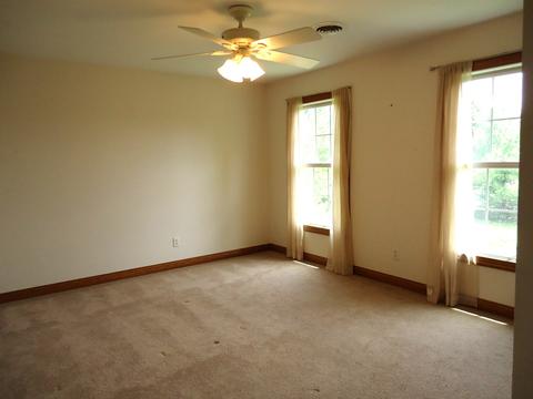 906 34th St, Peru, IL 61354 photo 14
