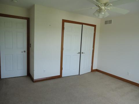 906 34th St, Peru, IL 61354 photo 16