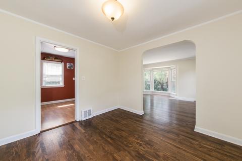 446 Rose Ave, Des Plaines, IL 60016 photo 9