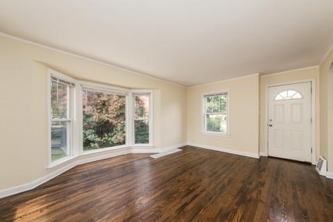 446 Rose Ave, Des Plaines, IL 60016 photo 5