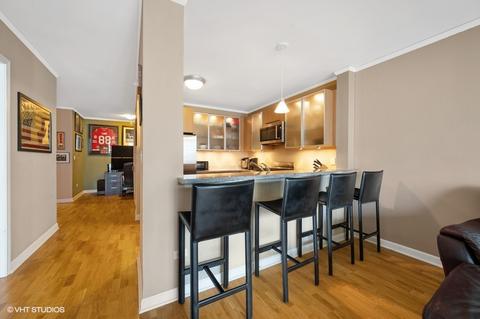 420 E Waterside Dr #910, Chicago, IL 60601 photo 3