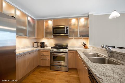 420 E Waterside Dr #910, Chicago, IL 60601 photo 2