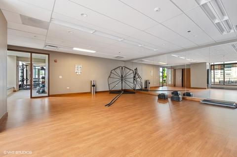 420 E Waterside Dr #910, Chicago, IL 60601 photo 18