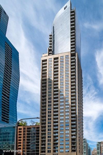 420 E Waterside Dr #910, Chicago, IL 60601 photo 1