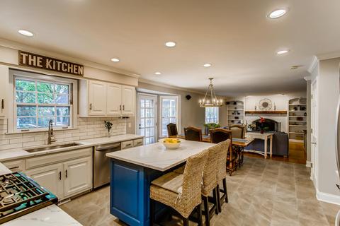 1261 Eagle Ct, Wheaton, IL 60189 photo 9