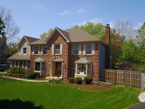 1261 Eagle Ct, Wheaton, IL 60189 photo 1